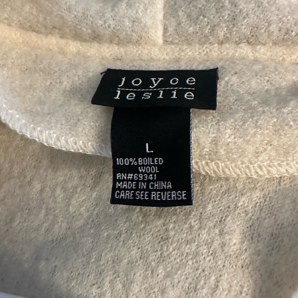 Cream Ruffled Cardigan - Picture 3 of 3